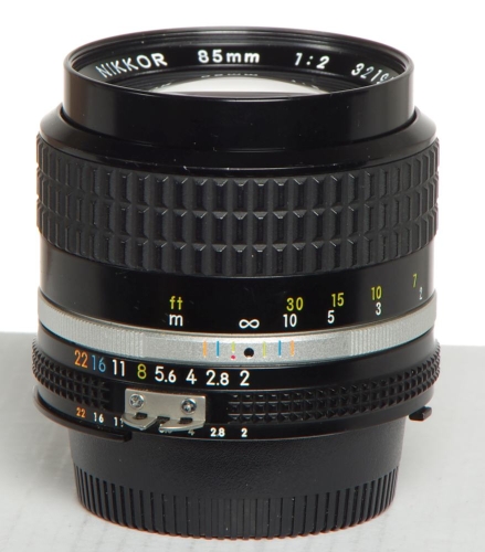 Nikon MF 85mm/F2,0 *gebraucht*
