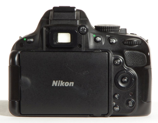 Nikon D5100 Kit 18-55 II *gebraucht*