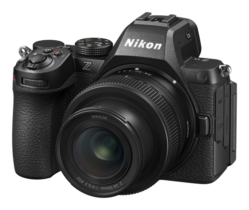 Nikon Z5 II mit Objektiv