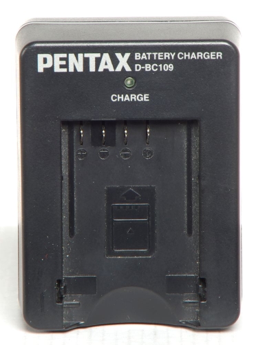 Pentax D-BC109 Akkuladegerät *gebraucht*