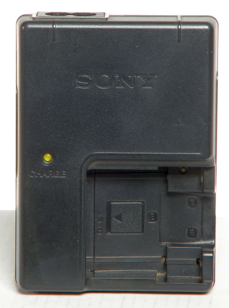 Sony BC-CS3 Akkuladegerät *gebraucht*